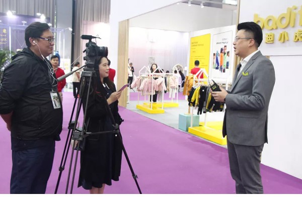 热烈祝贺巴迪小虎童装首秀虎门国际时装周完美落幕!