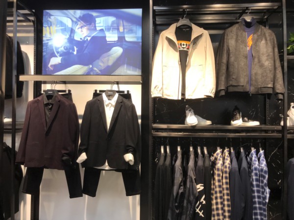 开男装店赚钱吗?贝克狮丹4家新店隆重开业