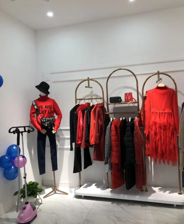 11月特大喜讯 热烈祝贺赫梵茜新疆和田金鹰国际店盛大开业