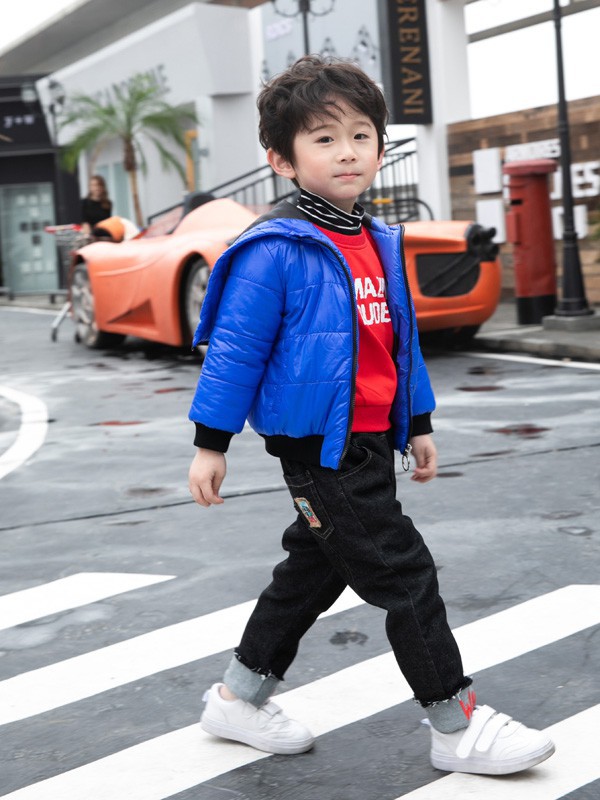 羽绒服如何辨别好坏 冬季小男孩羽绒服如何挑选