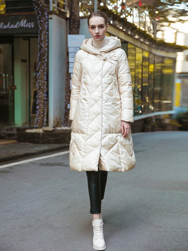 今年秋冬你一定要入手的就是一款白色的羽绒服
