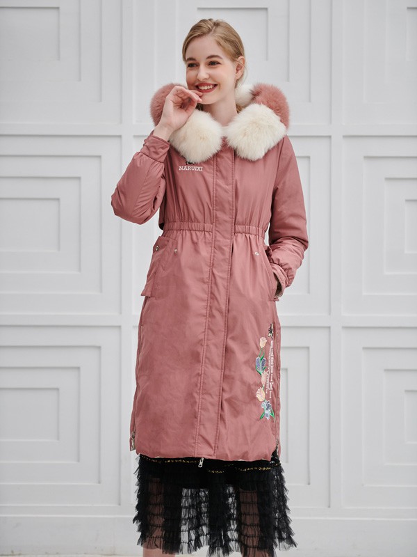 挑选羽绒服有什么小技巧 雁腾逸羽绒服怎么样