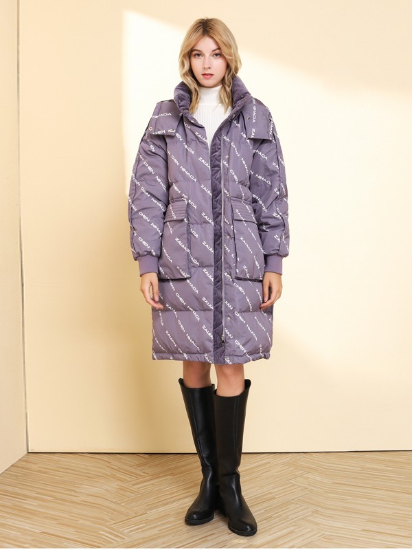 长款羽绒服怎么搭配 彩知丽给你支招