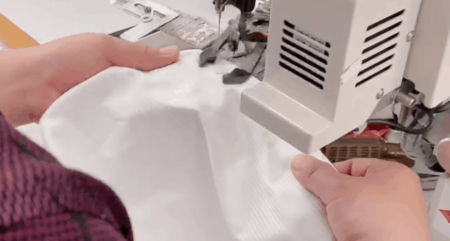 富绅定制丨专心专注 每一件衬衣都是样品