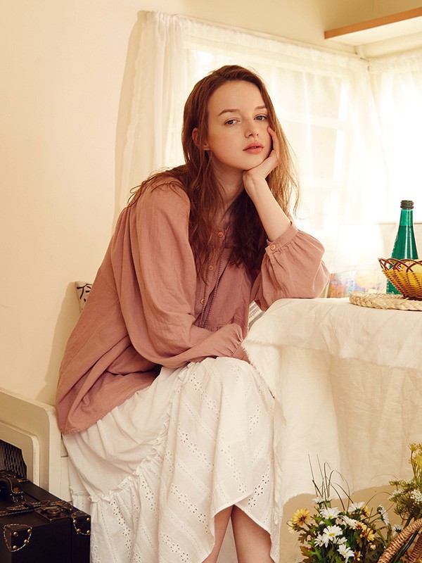 简约色调时髦搭配 基础简约风