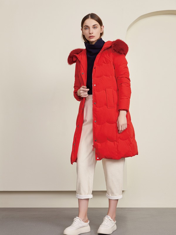 长款羽绒服早已是过去式 今年冬天更流行的单品来啦