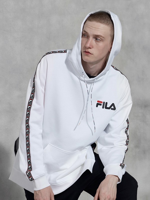 斐乐是安踏旗下的吗 斐乐衣服贵吗?