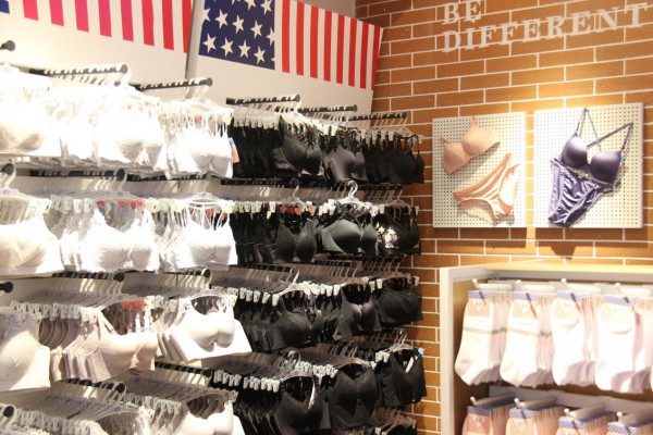 如何经营好一家BD美式摩登内衣服装店?