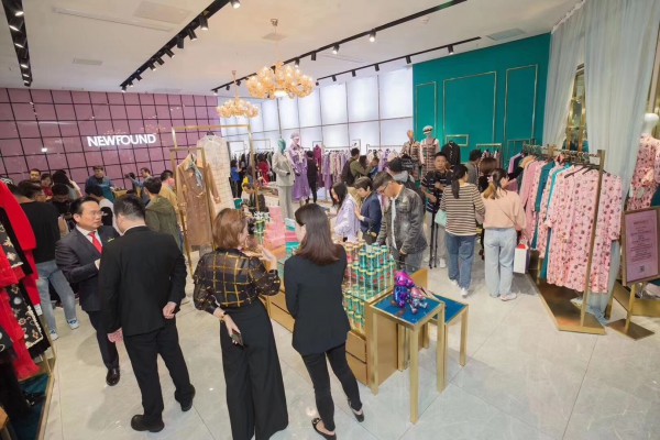 2019年末开业狂热 祝贺纽方南京江宁万达店盛大开业