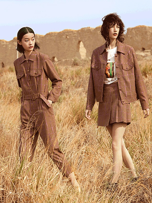 红袖女装价格贵吗 冬装时髦穿搭造型