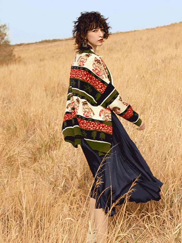 红袖女装价格贵吗 冬装时髦穿搭造型