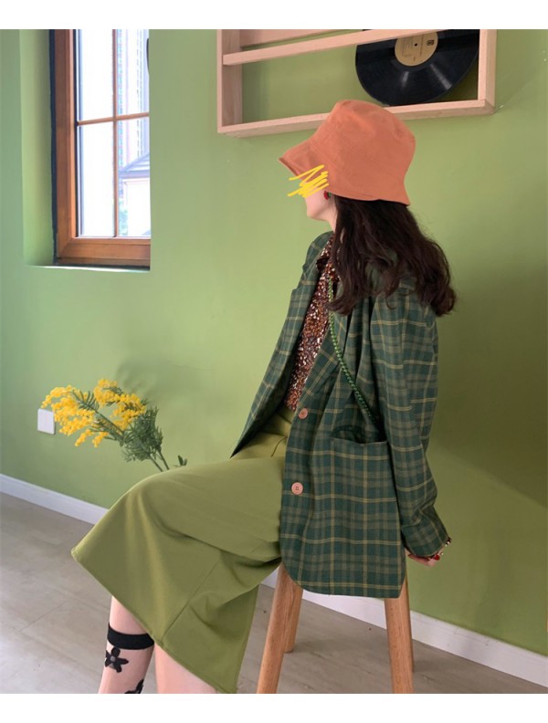 圣诞节约会穿什么颜色的衣服 圣诞节约会穿绿色怎么样