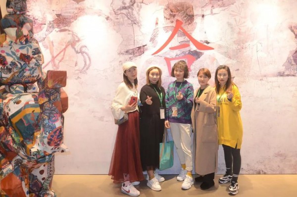 秀场直击 一城画一2020秋·合新品发布会