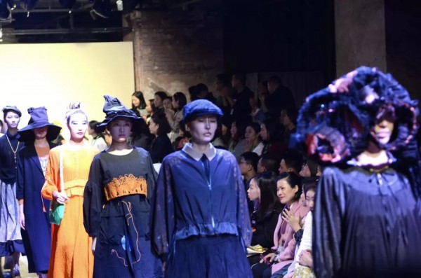 秀场直击 一城画一2020秋·合新品发布会