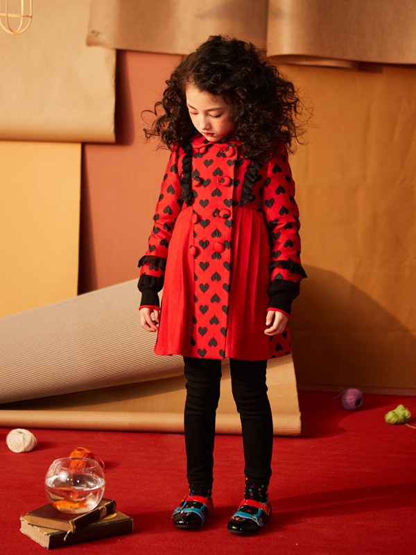 过年穿红色大衣好看吗 小资范新年红色系大衣