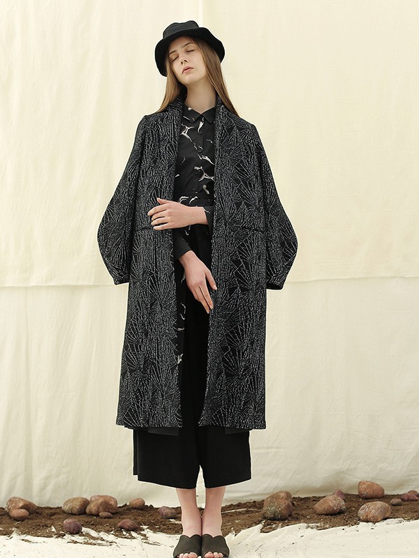 开成熟女装店有市场前景吗 雀啡成熟女装加盟投资要多少钱