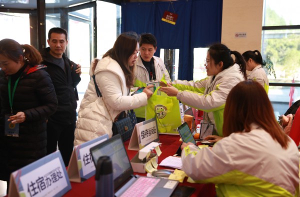 可拉·比特订货会 抢占“童趣时代”可拉·比特大比分赢特别