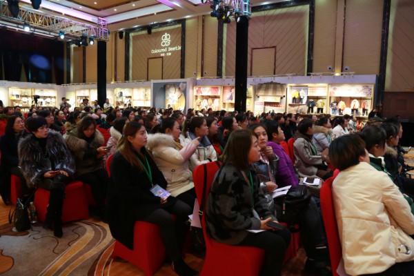 可拉·比特订货会 抢占“童趣时代”可拉·比特大比分赢特别