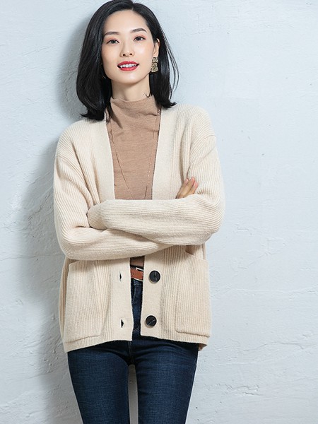 二十五岁的女性如何穿衣 优衣美为你推荐