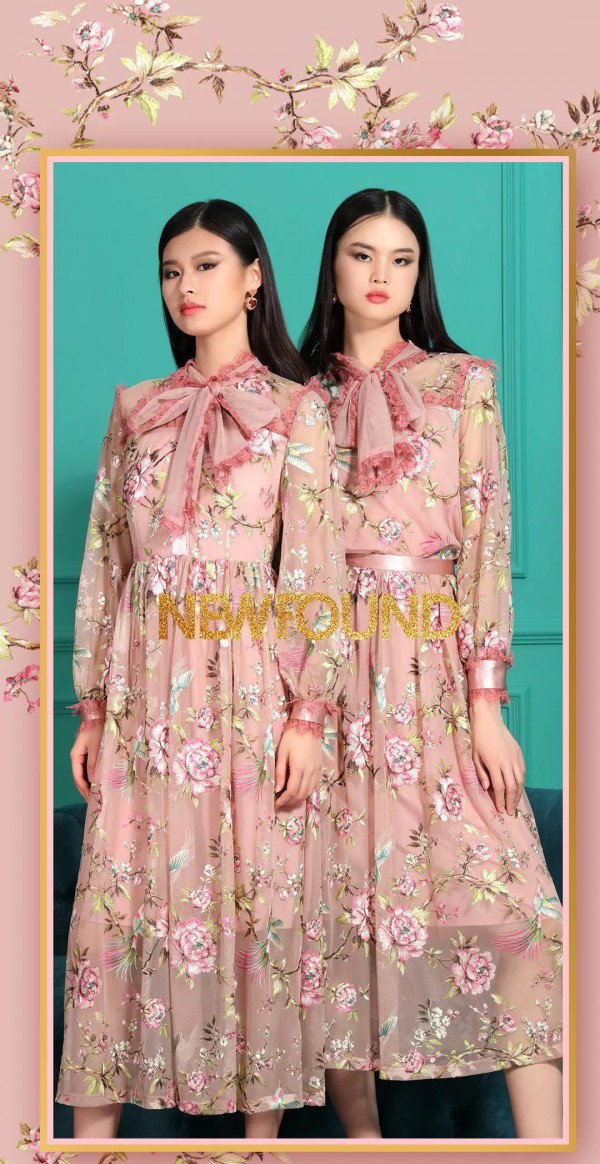 大衣里面搭配连衣裙好看吗