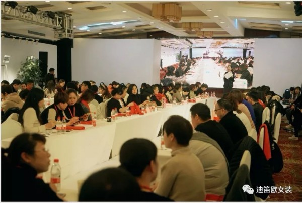 迪笛欧女装2020夏时尚发布会完美谢幕!