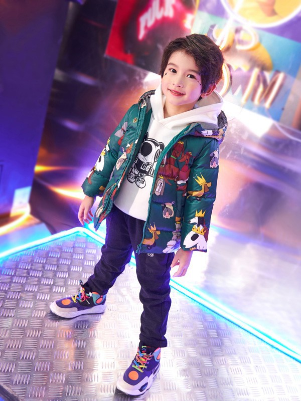 羽绒服上有油要怎么清洗 穿什么颜色的衣服耐脏