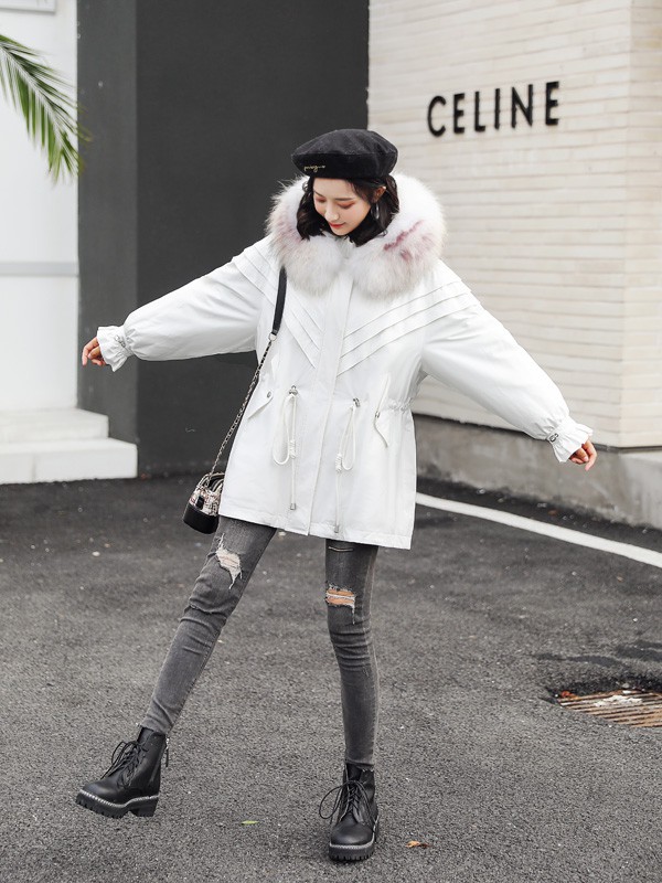 大毛领的派克服好看吗 薇诺大毛领派克服