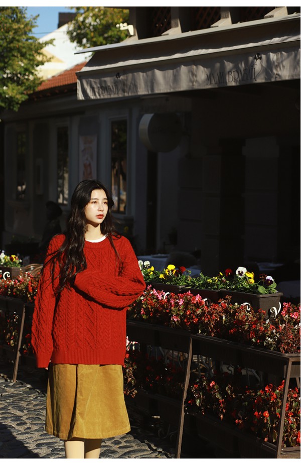 大红色毛衣好看吗 冬天红色毛衣怎么穿高级