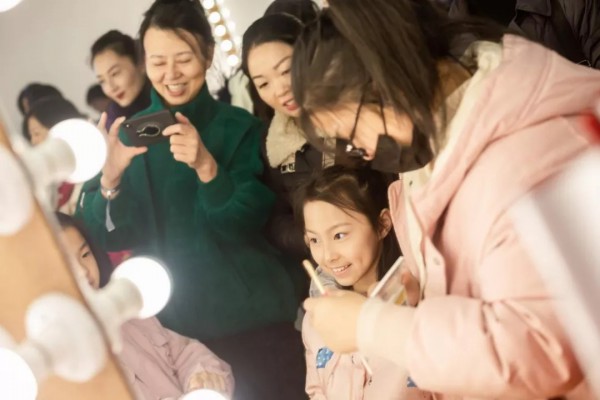 照耀孩子缤纷的梦2019年奥迪·尼可/乐现少儿模特大赛总决赛圆满收官!