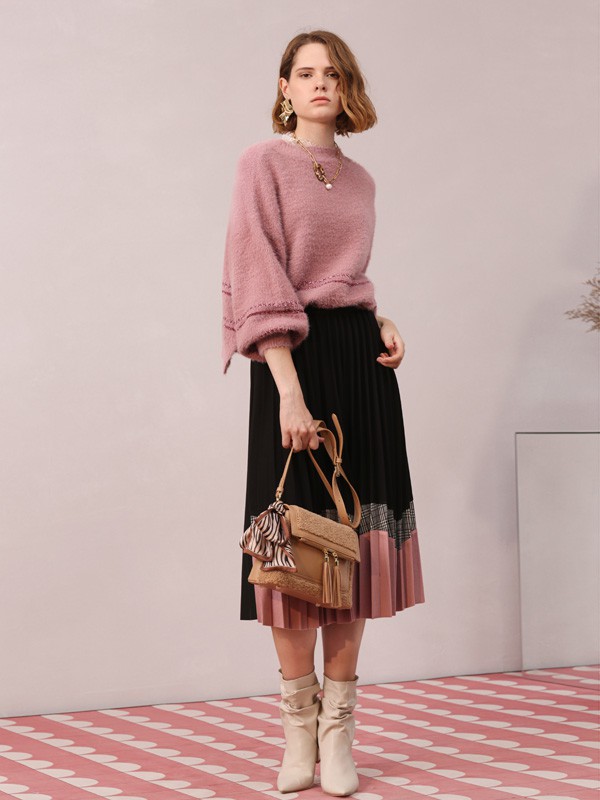 女性的优雅用什么体现 百图教你怎么穿出自己的气质