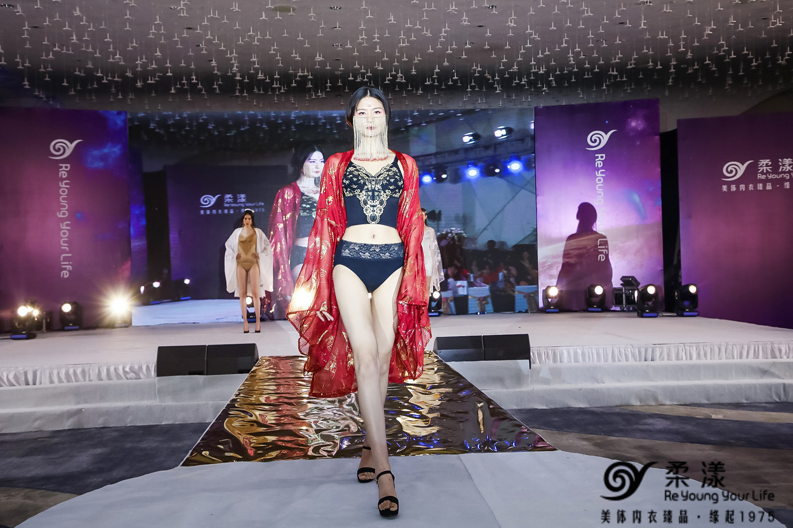 柔漾美体内衣年度大赏秀 看完心情激动太养眼了!