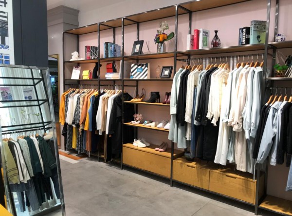 莎斯莱思品牌服装店,用实力撬动市场,用品质征服人心!