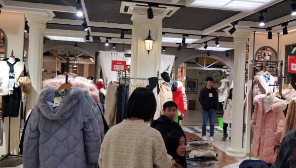 特大喜讯 热烈祝贺U-Cevel浙江温州龙湾滨海城市广场店盛大开业