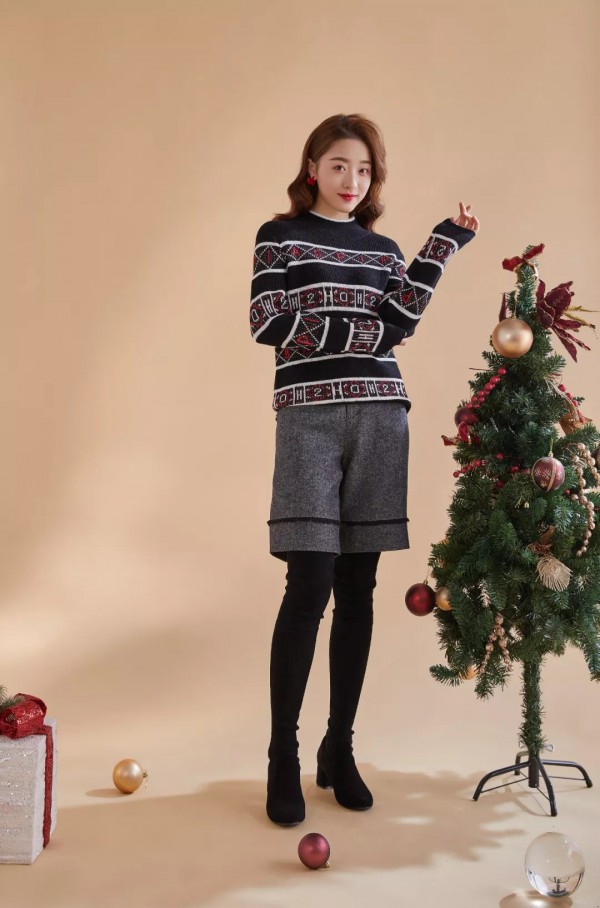 应景的圣诞装怎么穿好看 风笛时尚好看的圣诞女装