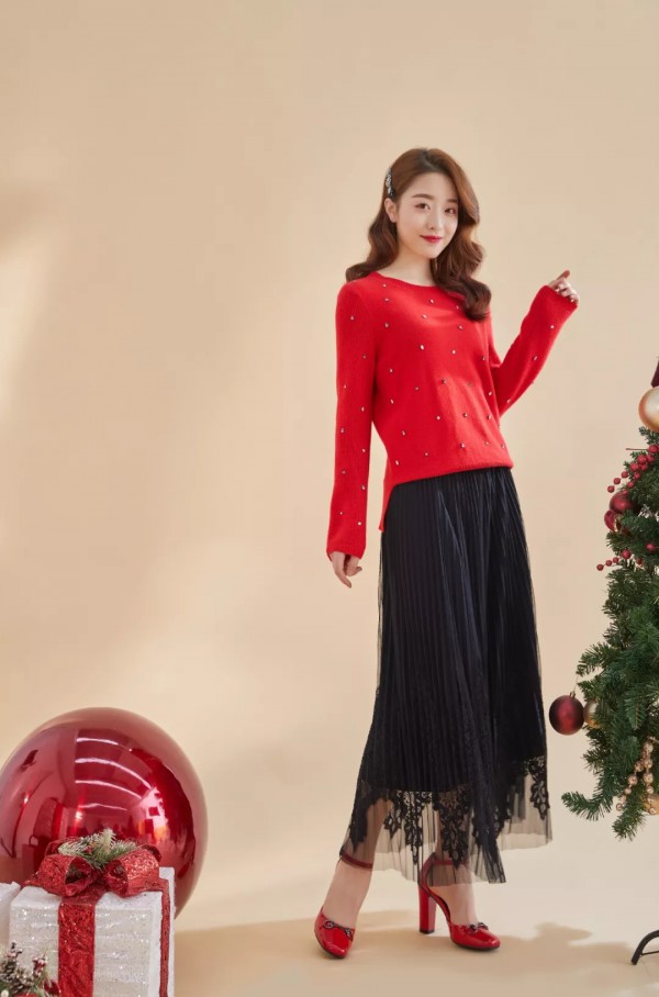 应景的圣诞装怎么穿好看 风笛时尚好看的圣诞女装