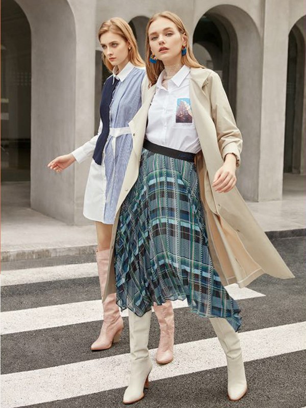 茜可可女装中筒靴搭配 中筒靴配半身裙好看吗?