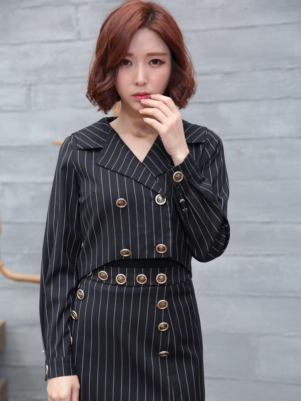 女人30岁应该穿什么衣服合适 30岁女人职业装扮