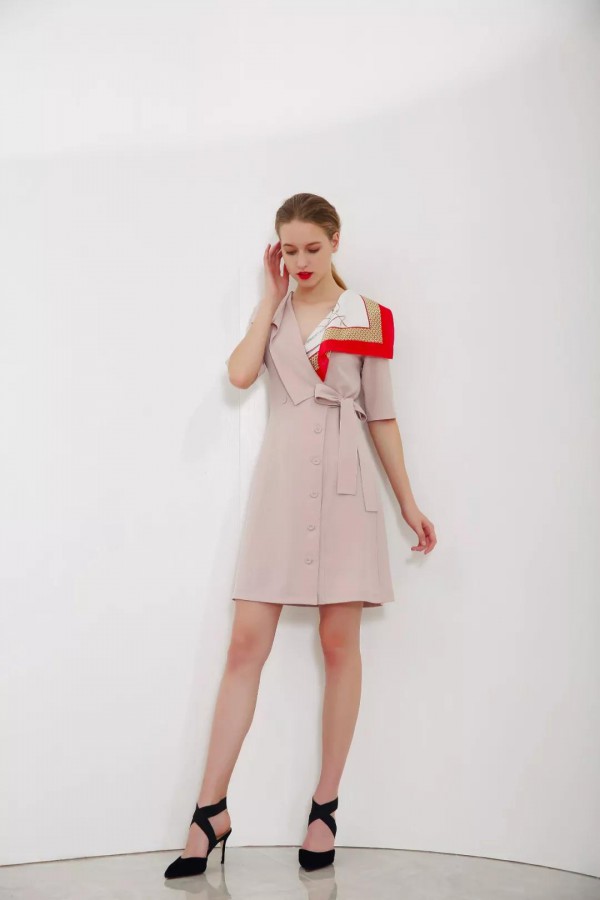 可媚春装上新 春天的花是冬天的梦