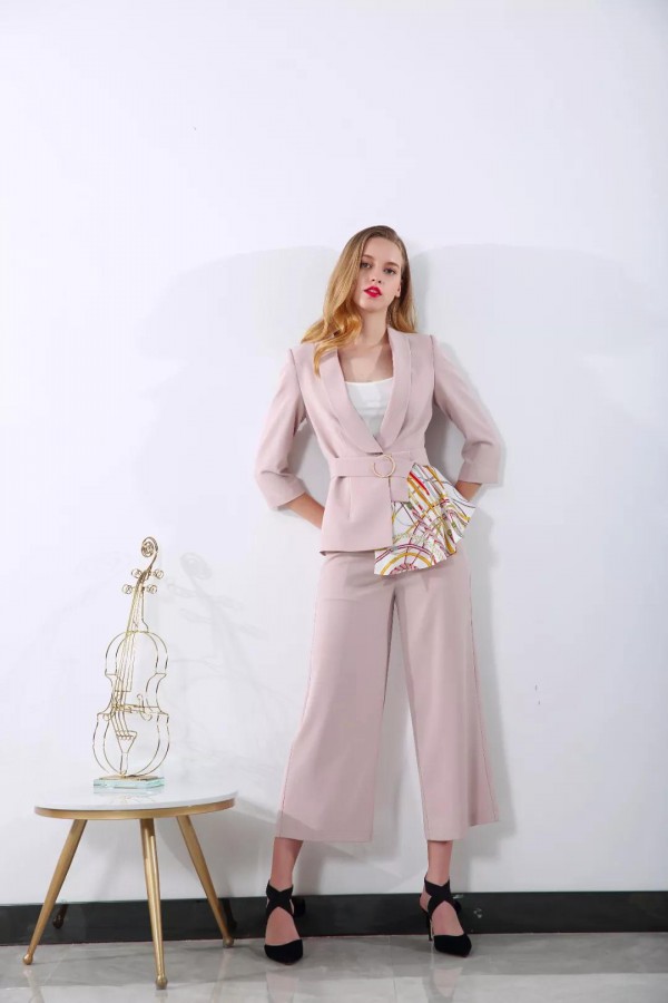 可媚春装上新 春天的花是冬天的梦