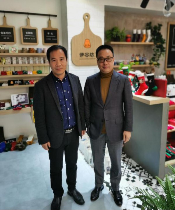 携手诸暨大唐 上海袜交会走进袜艺小镇