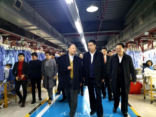 奉化区胡永光代区长莅临罗蒙集团指导