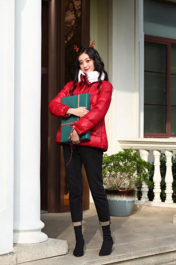 秋水伊人女装 这才是圣诞约会的优雅打开方式