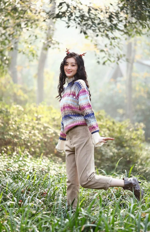 秋水伊人女装 这才是圣诞约会的优雅打开方式