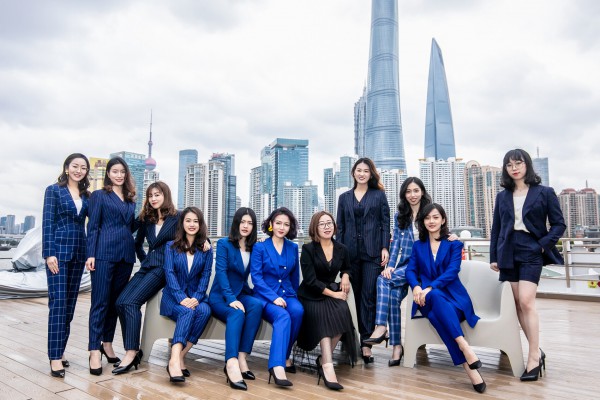 TCE服装定制展  这是一家成就定制店的女西高定服务品牌