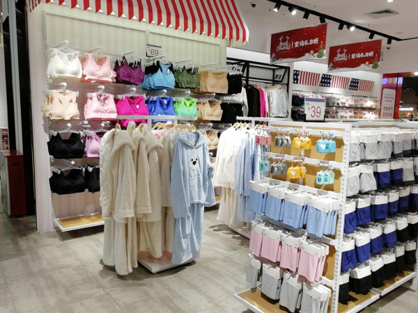 内衣市场潜力无限 怎样经营好伊顿贸易BD内衣店?