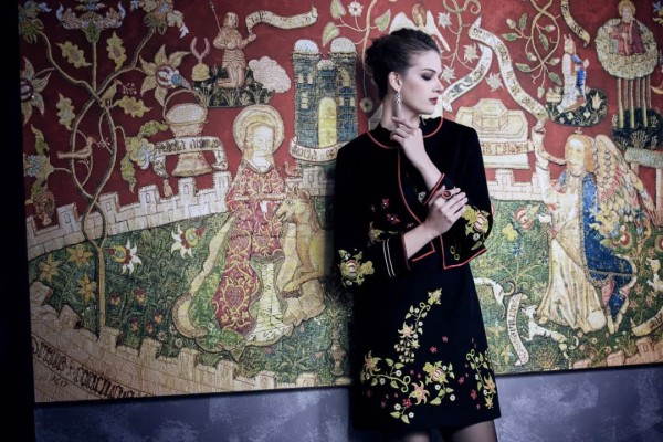 冬天连衣裙短裙怎么搭配  冬季连衣裙配什么外套