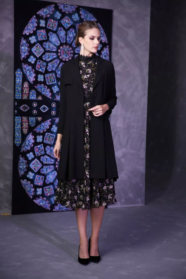 冬天连衣裙短裙怎么搭配  冬季连衣裙配什么外套