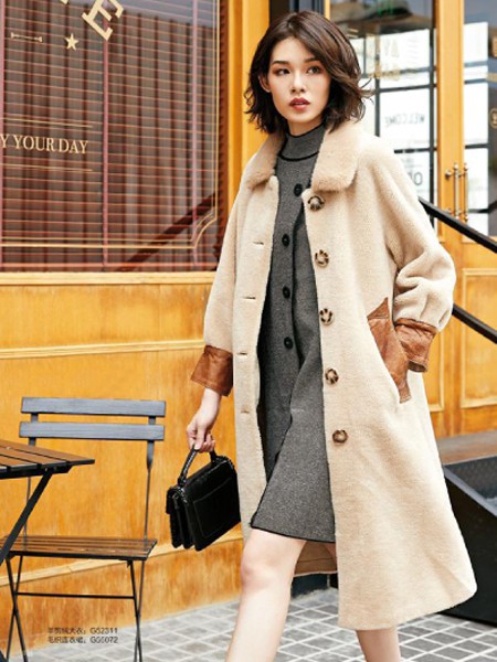 冬天时髦大衣怎么穿好看 赫梵茜女装教你如何搭配