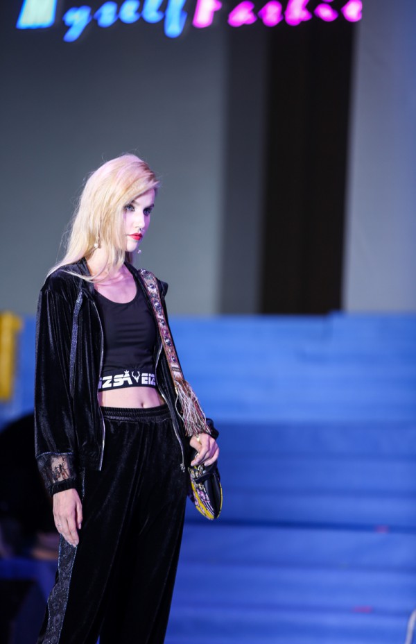 艾卓拉2020春装新款上市 让你的春季格外时髦