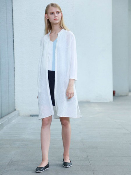 充满文艺范的优雅搭配  嘉彩做你的穿搭导师